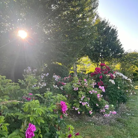 Deux Chaumieres Normandes